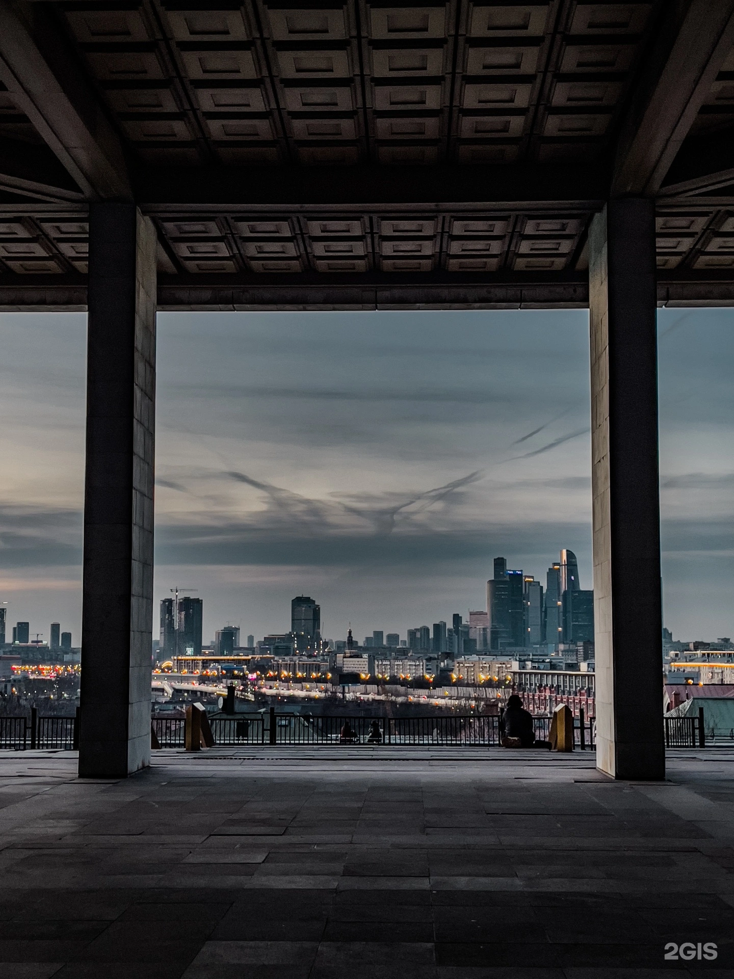 Здание РАН: вид на Москва-Сити